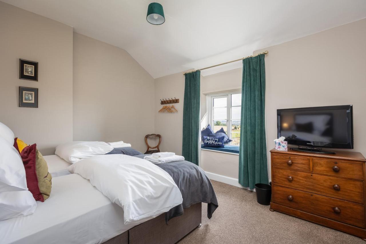 Luxury Farmhouse With Stunning Views And Hot Tub Ebberston Exterior foto