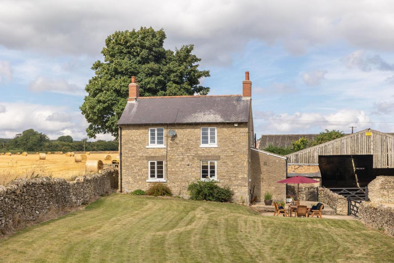 Luxury Farmhouse With Stunning Views And Hot Tub Ebberston Exterior foto